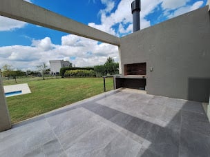Casa 5 amb. en venta en El Cantón Golf, Escobar