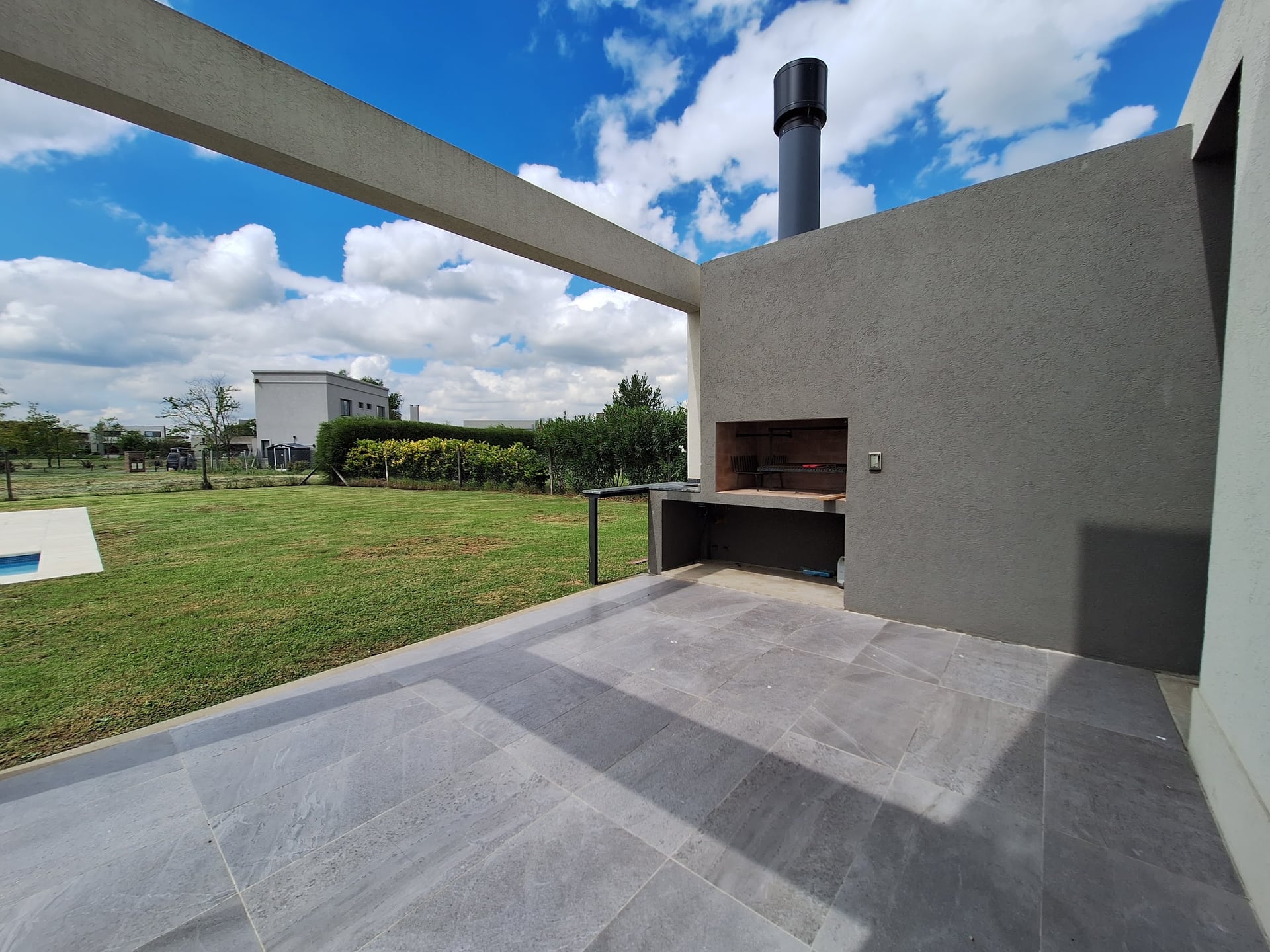 Casa 5 amb. en venta en El Cantón Golf, Escobar, foto 2