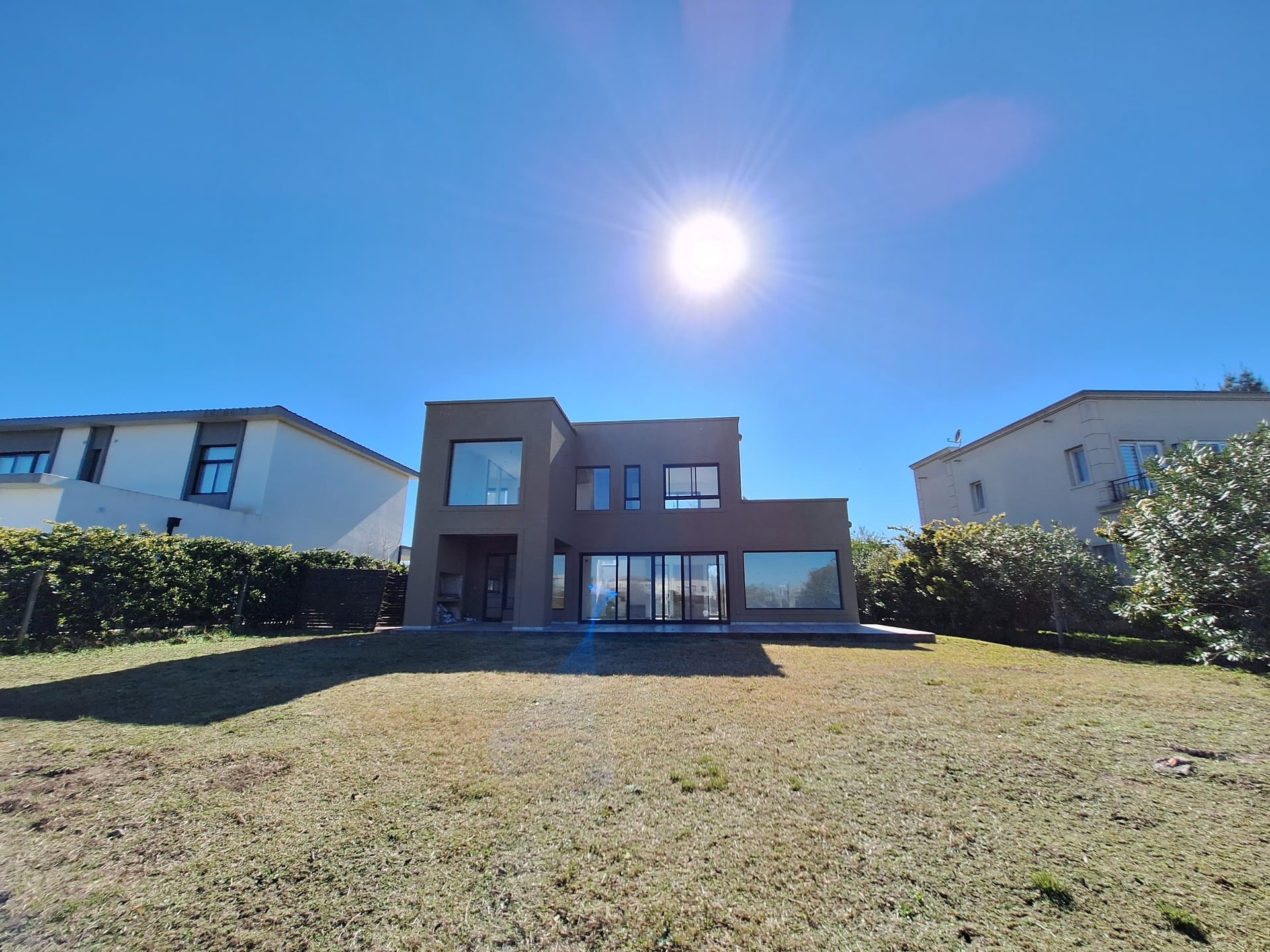 Casa 4 amb. en venta en El Cantón Norte, Escobar, foto 2