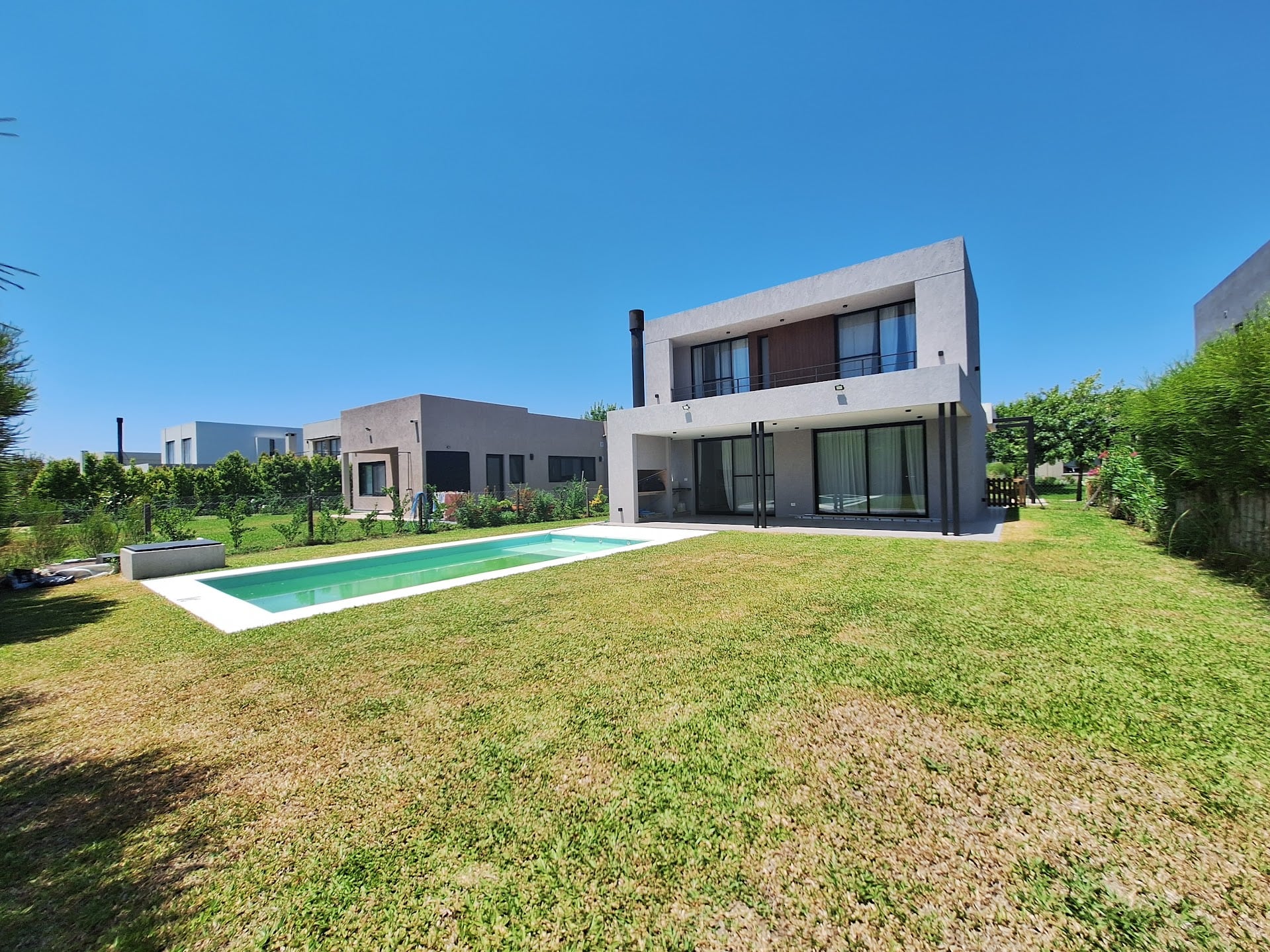 Casa 5 amb. en venta en Puertos del Lago Araucarias, Belén de Escobar, foto 1